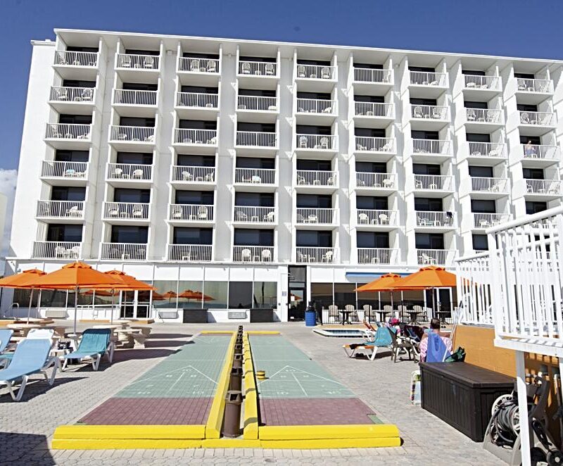 maverick-ormond-beach-condo-bermuda-room-web-1021